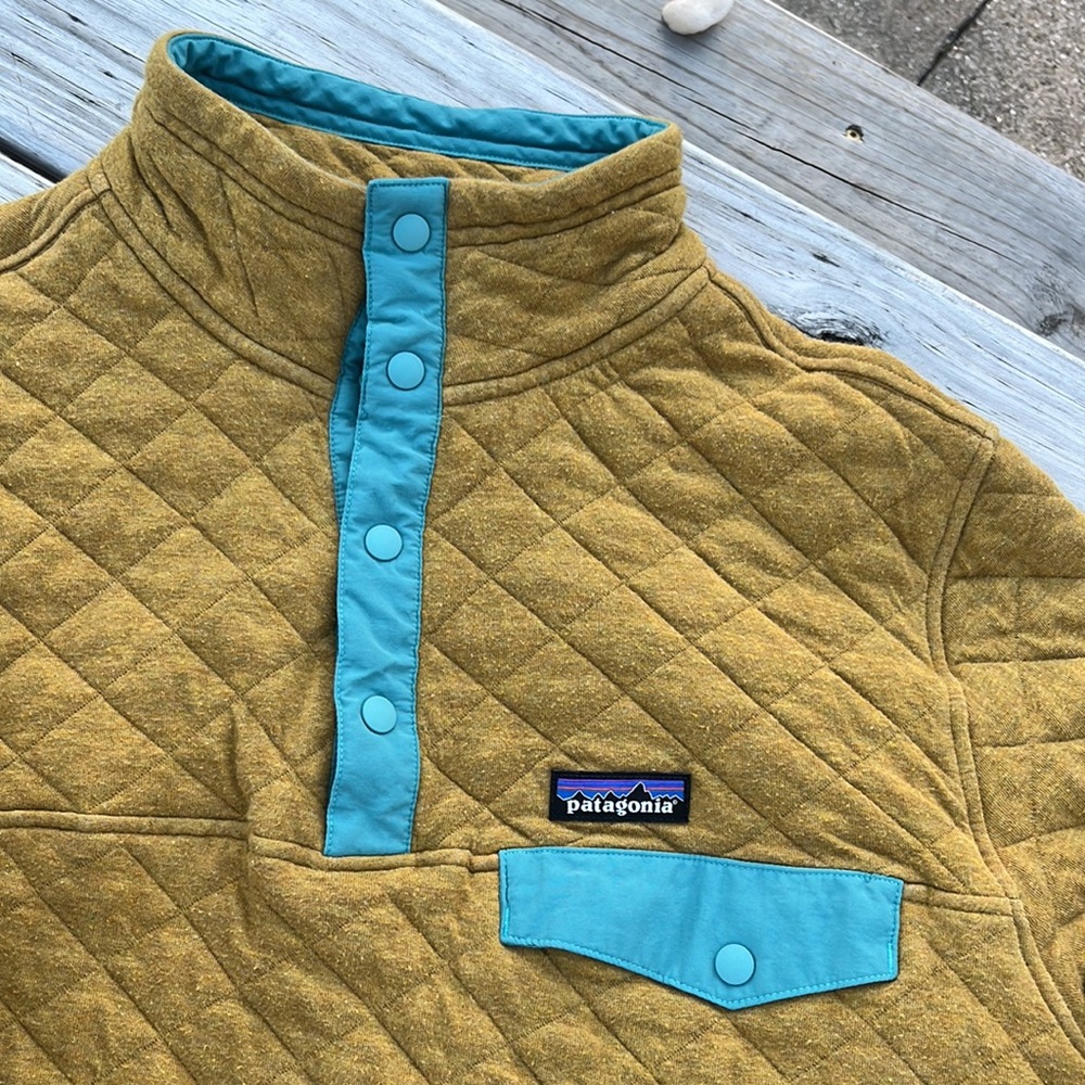 Patagonia Quilted Pullover in Mustard Yellow with Aqua Trim